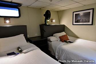 ステートルーム（いわゆるスタンダードルーム）でも平置きベッドでリゾートホテル並み！