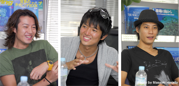 左から吉田友一さん、齋藤ヤスカさん、林剛史さん(Photo by Masaaki Harada)