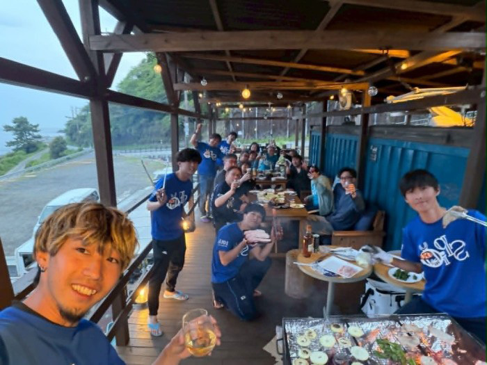 ダイビング後、海の見えるシーテラスでBBQをしたりすることも